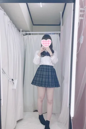 ゆうか 158cm/Eカップ 19歳