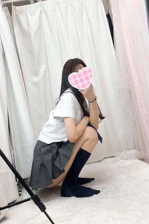 りっつ 165cm/Cカップ 19歳