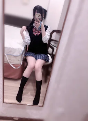 🆕えな 155cm/ 18歳