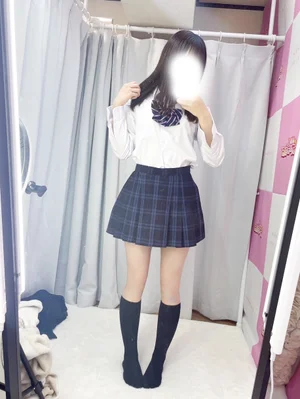 ことり 155cm/Bカップ 19歳