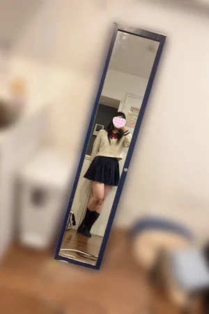 るか 160cm/Dカップ 18歳