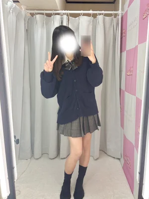 まや 160cm/Eカップ 18歳