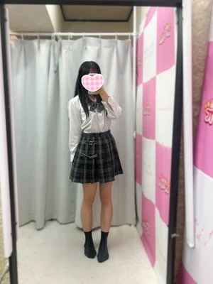 🆕あくあ 152cm/Bカップ 19歳