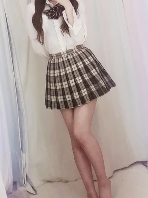 ひみつ 159cm/Dカップ 19歳