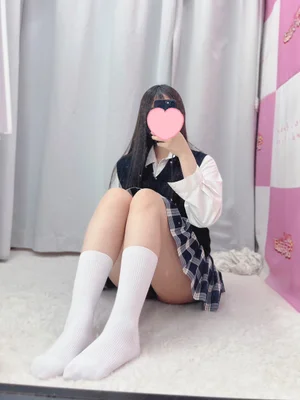 らみ 157cm/Cカップ 19歳