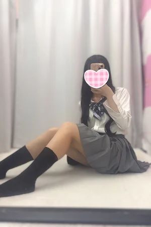 🆕えむ 152cm/Cカップ 19歳