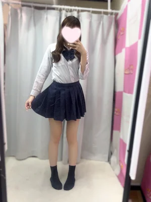 🆕らら 158cm/Bカップ 19歳