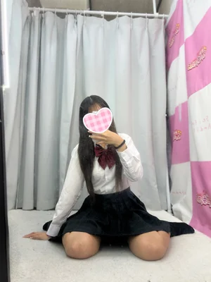 🆕るん 155cm/Cカップ 18歳