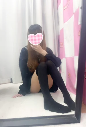 🆕あん 162cm/Bカップ 19歳
