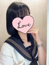 「黒髪ショート」このワードだけでビビッと来る男性陣も多いのでは！？ ヘアスタイル、ファッション、身だしなみで本来のポテンシャル以上を装う所…