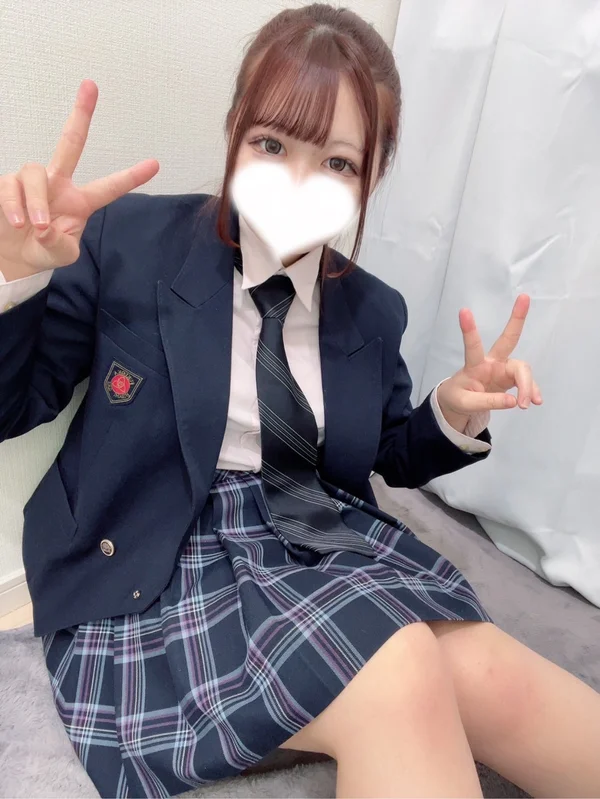 ふゆり（JK上がりたて18歳）