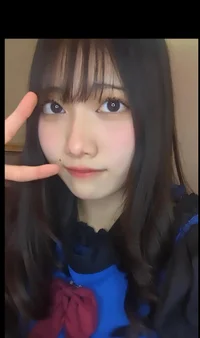 てる。
