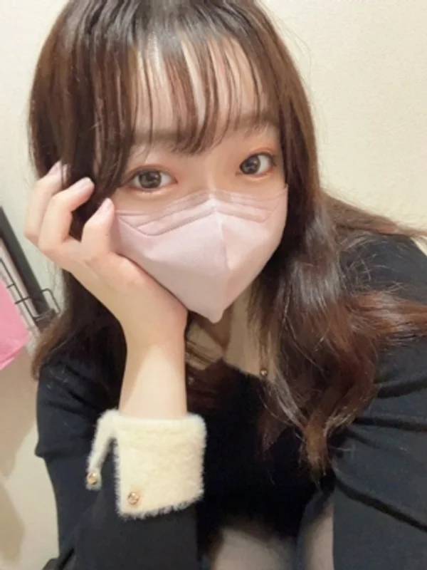 ももな