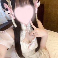 色白ロリカワ巨乳🍑こはくちゃん⏰最終1枠今ならスグ～👀の画像1