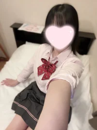月曜のお昼から イチオシ美少女達が続々と出勤！の画像2