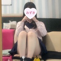 9月8日(金)3名出勤＆ワカメスカート＋自前セクシーTバックの画像1