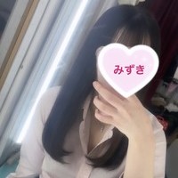 10月5日(金)3名出勤＆ワカメスカート＋自前セクシーTバッの画像1