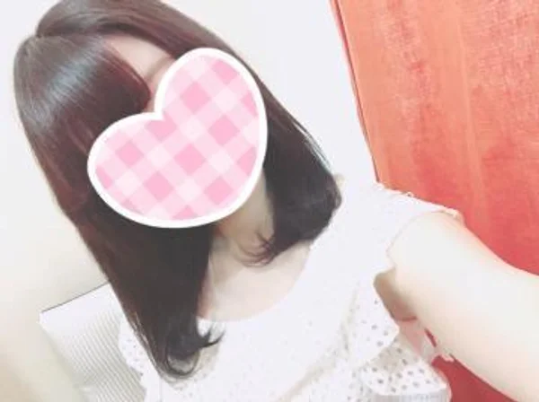 まな（20）