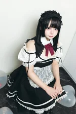 SECRET BASE -可愛いメイドと酒の店-:ゆう