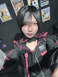 みな