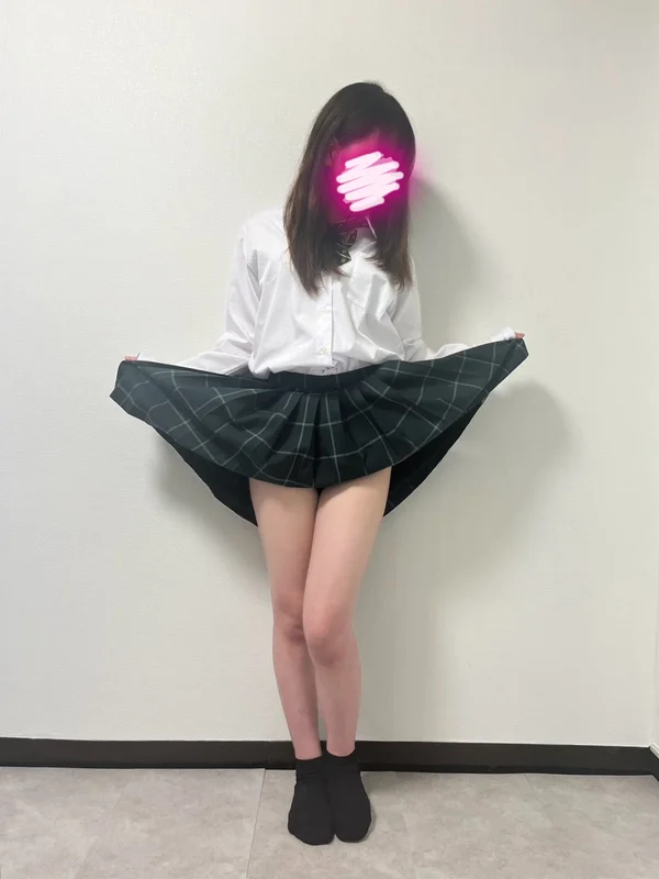 東雲かれん