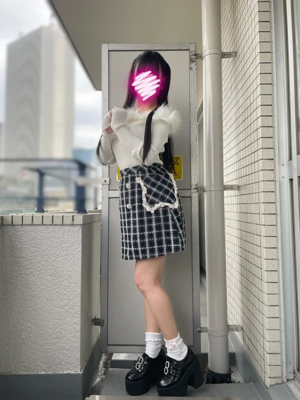 秋田しおり