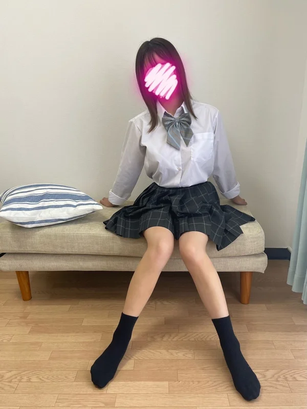鶴見まゆ