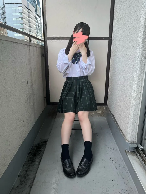 栗山かれん