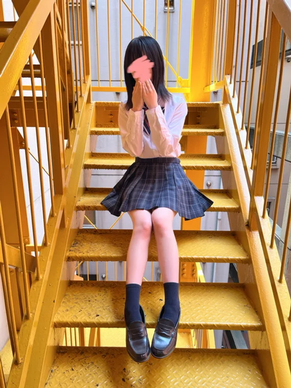 須波おうか