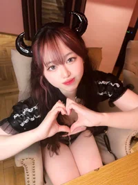 5月2日　入眠サキュバスちゃん😈の画像1