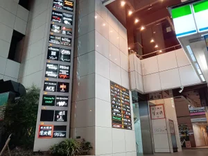 ＣＡＮＤＹＰＯＰＳの外観