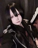 赫