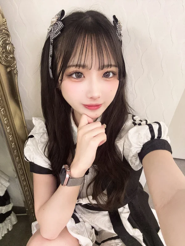 にに