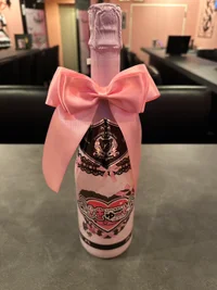第1弾オリジナルシャンパン登場😈🥂の画像2